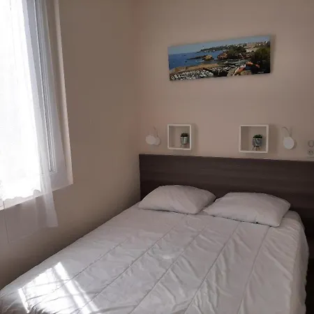 Appartement Biarritz, 2 pièces, 2 personnes - FR-1-239-762 *
